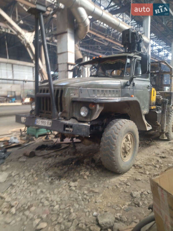 Лесовоз / Сортиментовоз Урал 4320 1989 в Межгорье фото 3 Лесовоз / Сортиментовоз Урал 4320 1989 в Межгорье