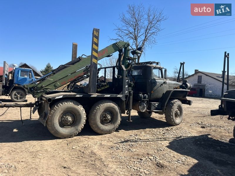 Лесовоз / Сортиментовоз Урал 4320 1986 в Черновцах фото 3 Лесовоз / Сортиментовоз Урал 4320 1986 в Черновцах