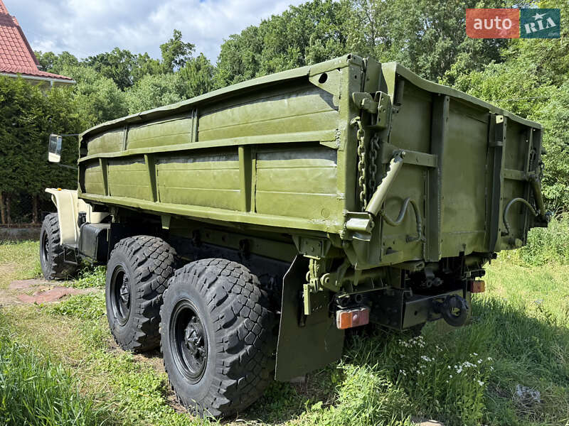 Самосвал Урал 5557 1991 в Тернополе