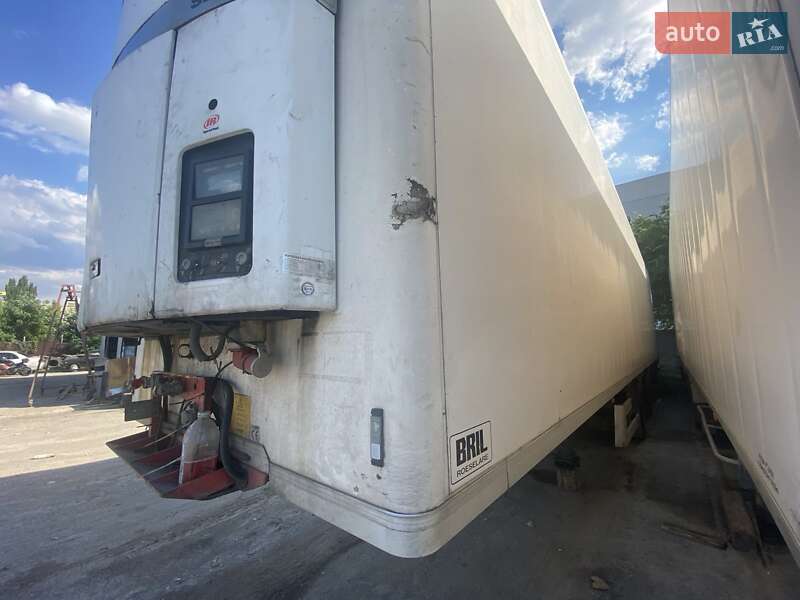 Рефрижератор напівпричіп Van Hool 3B0040 2003 в Дніпрі