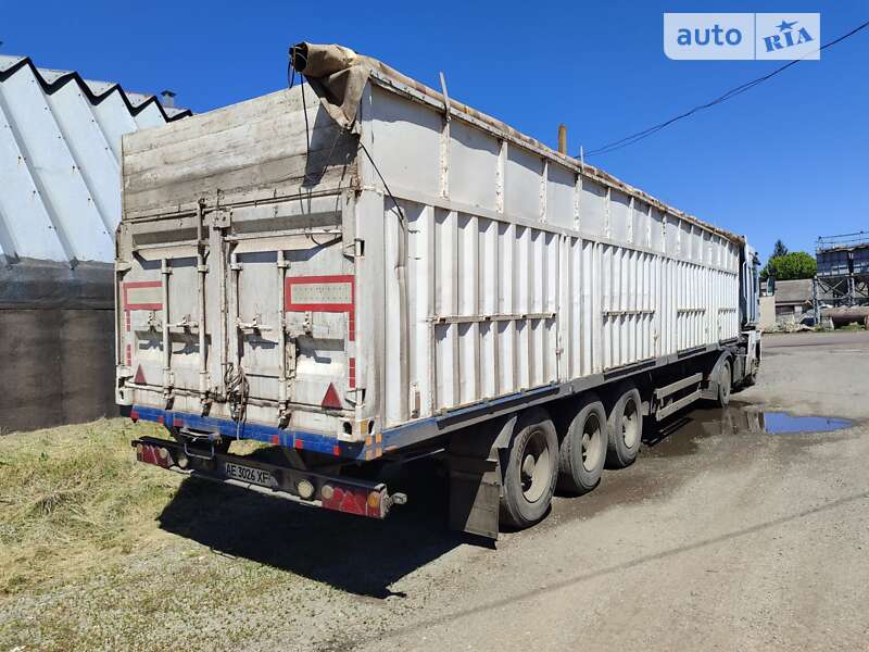 Контейнеровоз полуприцеп Van Hool 3B0062 1997 в Кривом Роге Контейнеровоз полуприцеп Van Hool 3B0062 1997 в Кривом Роге