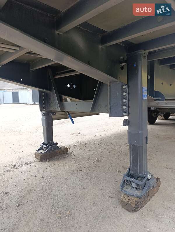 Ізотермічна будка Van Hool 3B0070 2014 в Старокостянтинові