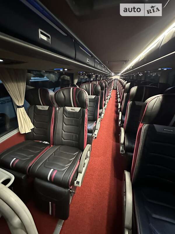 Туристичний / Міжміський автобус Van Hool Astromega 2013 в Ізмаїлі