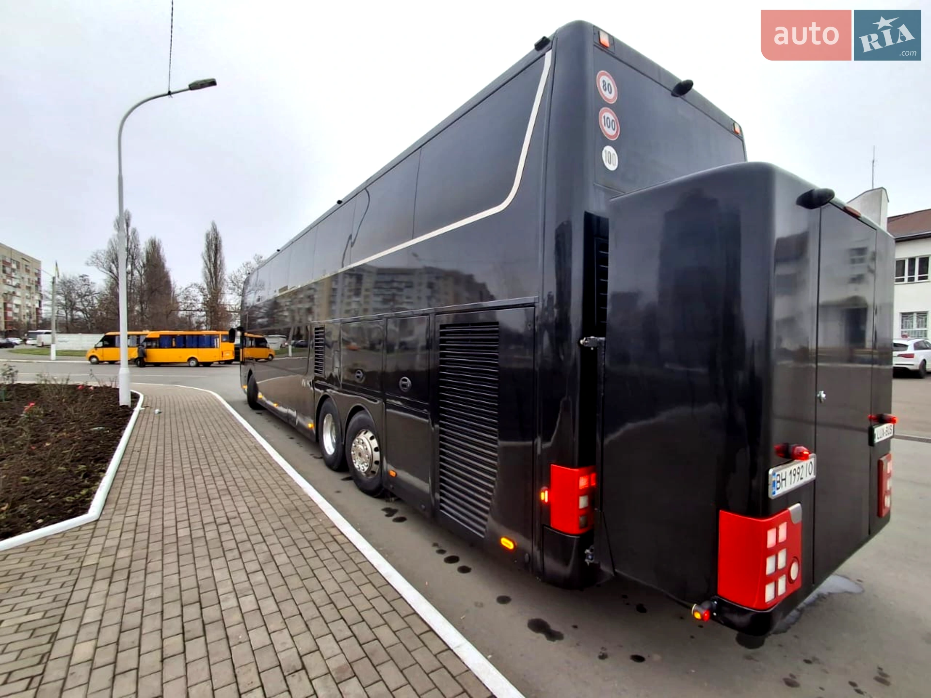VAN-Hool Astromega 2011 VIN YE2927SD352D53898 фото оголошення 12 з 20