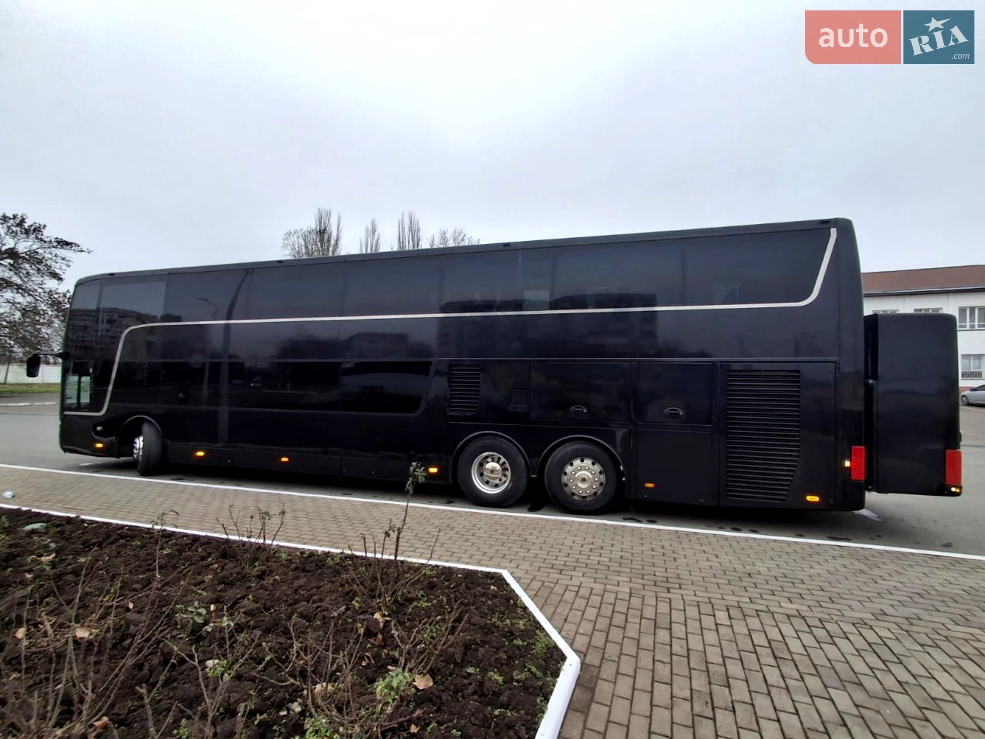 VAN-Hool Astromega 2011 VIN YE2927SD352D53898 фото оголошення 16 з 20