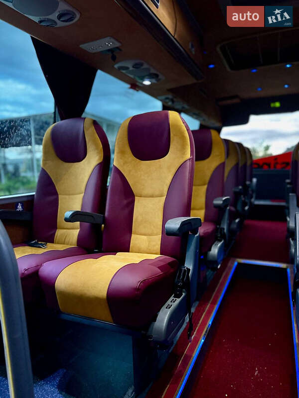 Туристичний / Міжміський автобус Van Hool Astron 2006 в Чернівцях