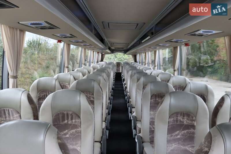 Туристичний / Міжміський автобус Van Hool T917 Acron 2014 в Львові фото 4 Туристичний / Міжміський автобус Van Hool T917 Acron 2014 в Львові