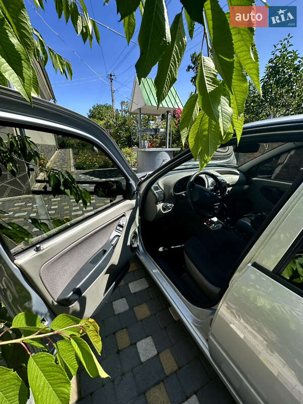 Универсал ВАЗ / Lada 1117 Калина 2008 в Каменец-Подольском фото 5 Универсал ВАЗ / Lada 1117 Калина 2008 в Каменец-Подольском