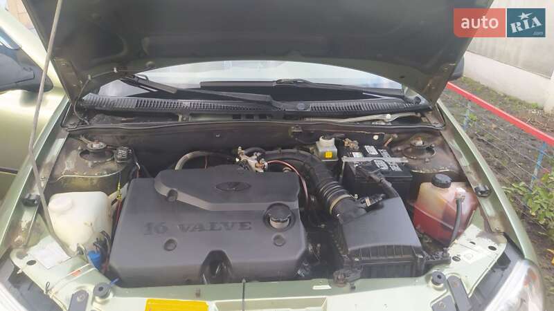 Універсал ВАЗ / Lada 1117 Калина 2010 в Борзні фото 5 Універсал ВАЗ / Lada 1117 Калина 2010 в Борзні