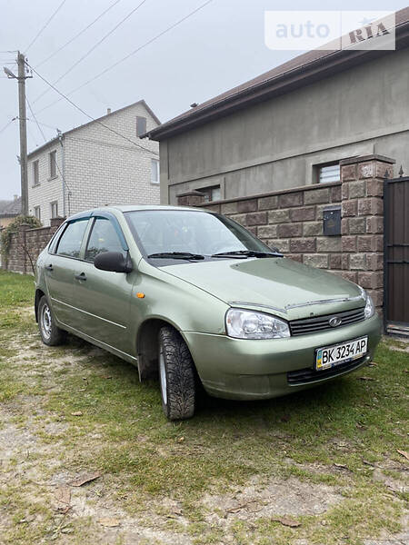 Седан ВАЗ / Lada 1118 Калина 2008 в Дубровице