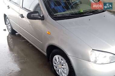 Седан ВАЗ / Lada 1118 Калина 2006 в 