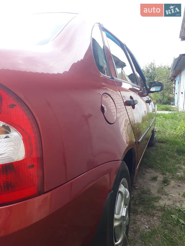 Седан ВАЗ / Lada 1118 Калина 2007 в Конотопе