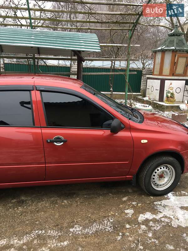 Седан ВАЗ / Lada 1118 Калина 2008 в Черновцах