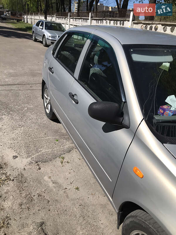 Седан ВАЗ / Lada 1118 Калина 2006 в Броварах фото 8 Седан ВАЗ / Lada 1118 Калина 2006 в Броварах