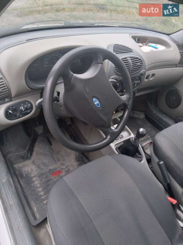 Седан ВАЗ / Lada 1118 Калина 2006 в Голованівську