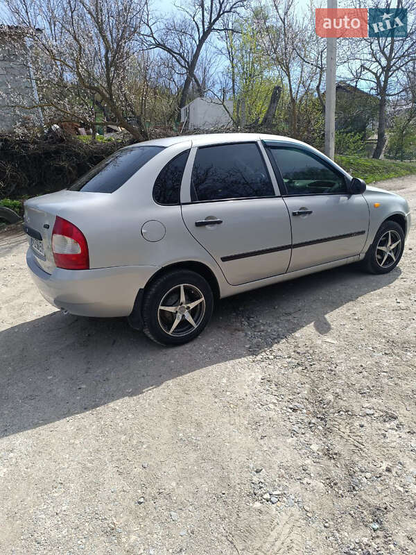 Седан ВАЗ / Lada 1118 Калина 2007 в Дунаевцах