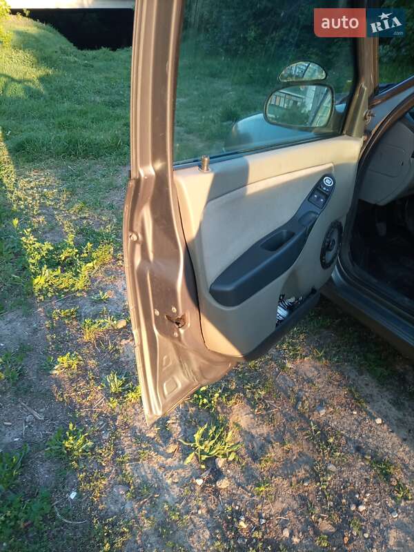 Седан ВАЗ / Lada 1118 Калина 2008 в Харькове