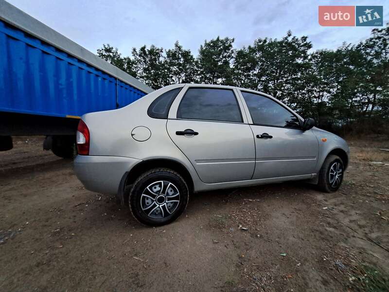Седан ВАЗ / Lada 1118 Калина 2006 в Ананьїві