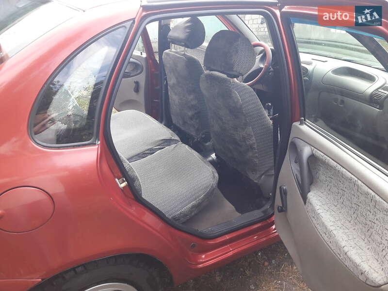 Седан ВАЗ / Lada 1118 Калина 2007 в Конотопе