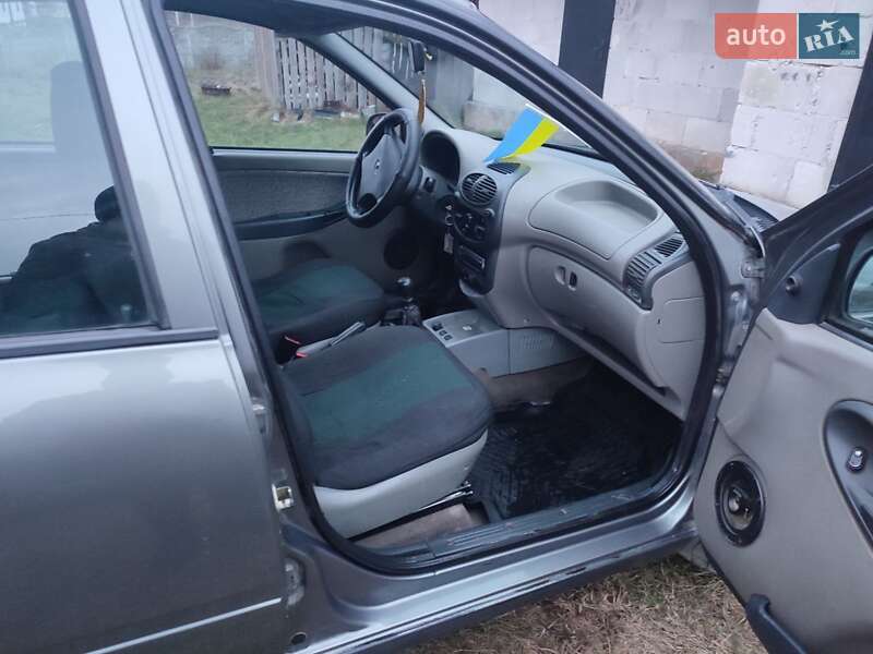 Седан ВАЗ / Lada 1118 Калина 2006 в Рокитном