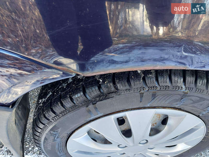 Седан ВАЗ / Lada 1118 Калина 2010 в Ужгороді