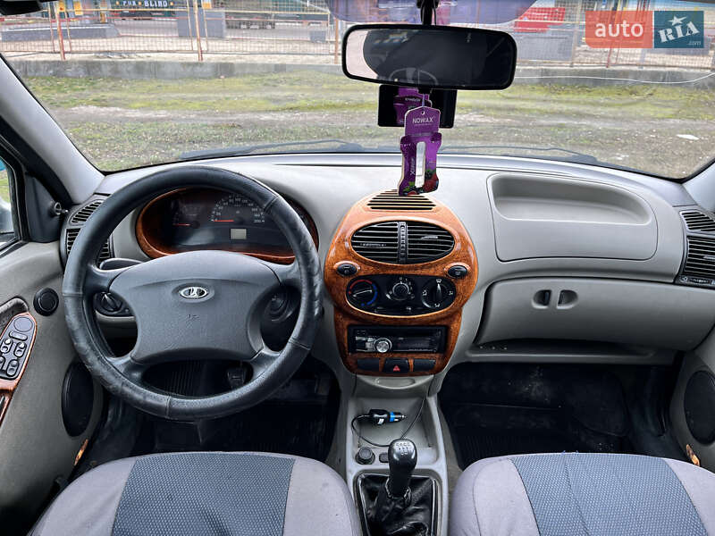 Седан ВАЗ / Lada 1118 Калина 2006 в Харькове