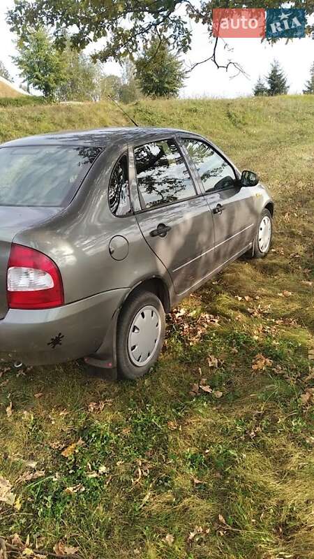 Седан ВАЗ / Lada 1118 Калина 2008 в Костополе