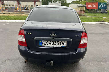 Седан ВАЗ 1118 Калина 2008 в 
