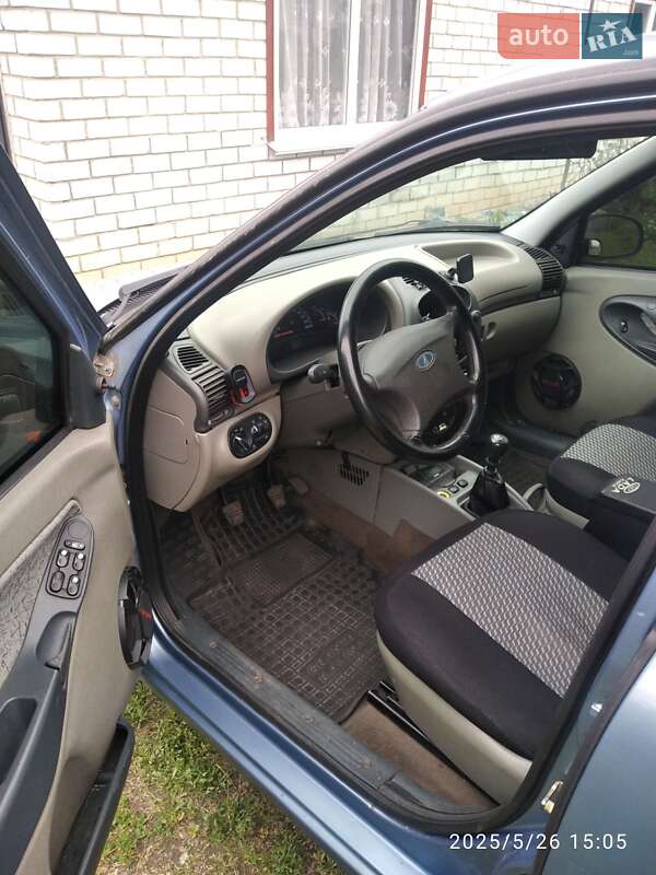 Седан ВАЗ / Lada 1118 Калина 2006 в Смеле