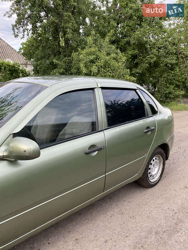 Седан ВАЗ / Lada 1118 Калина 2008 в Синельниковому