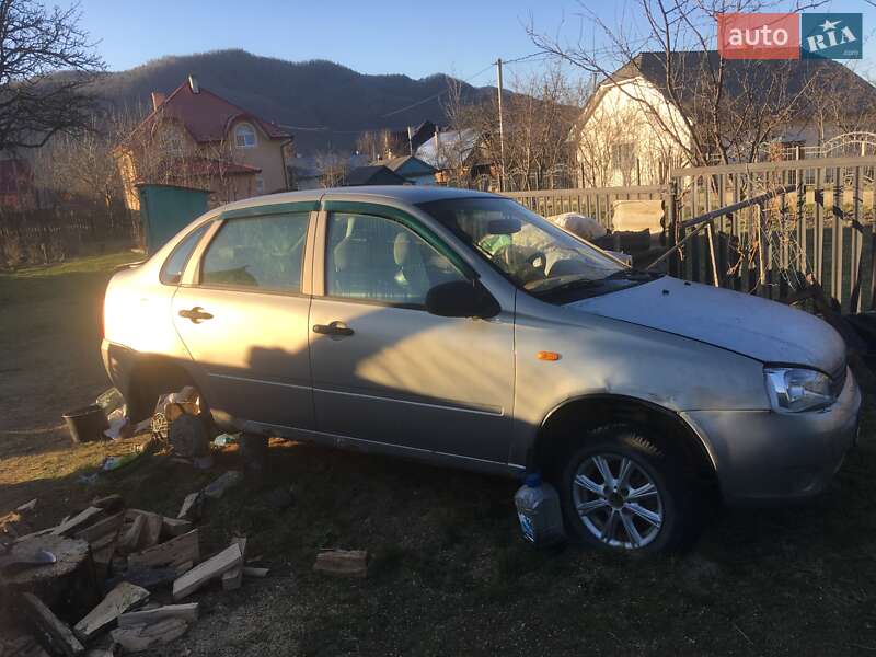 Седан ВАЗ / Lada 1118 Калина 2007 в Ивано-Франковске