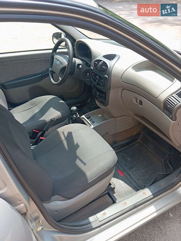 Седан ВАЗ / Lada 1118 Калина 2007 в Днепре