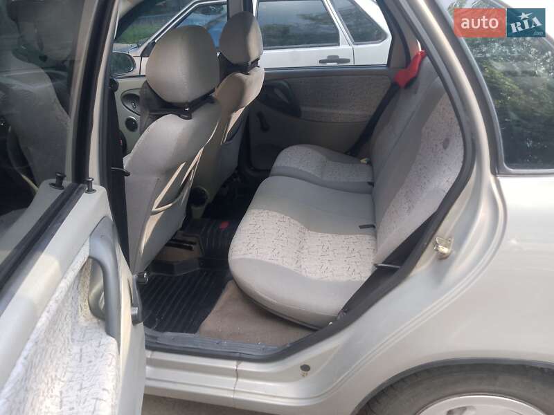 Седан ВАЗ / Lada 1118 Калина 2006 в Києві