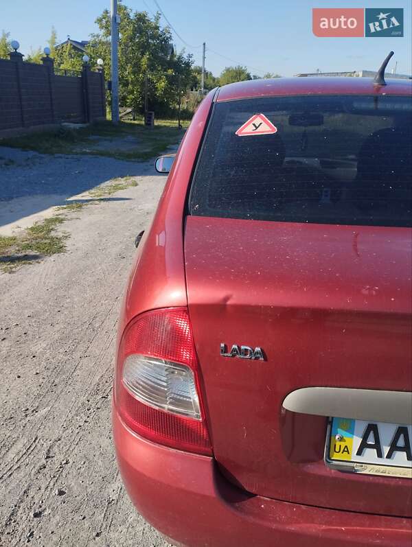 Седан ВАЗ / Lada 1118 Калина 2006 в Звягеле