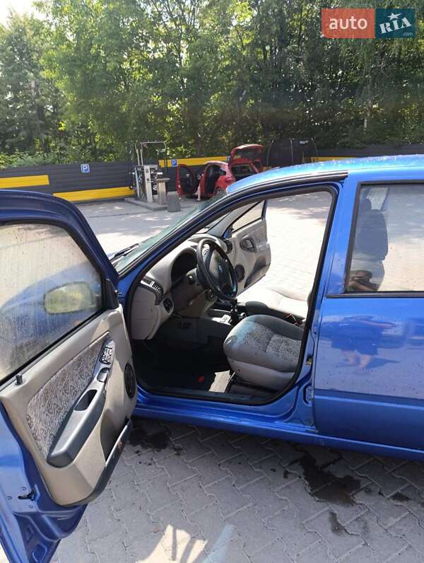 Седан ВАЗ / Lada 1118 Калина 2006 в Жмеринке