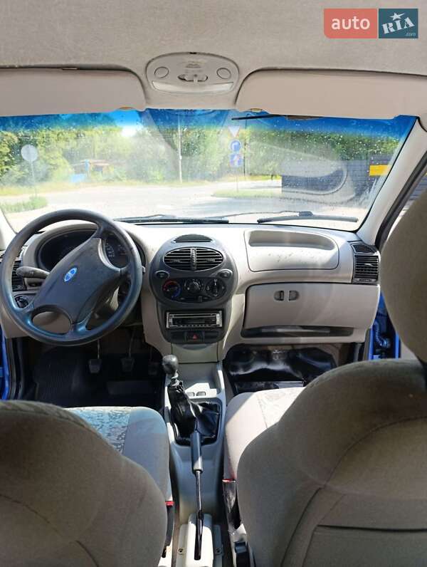 Седан ВАЗ / Lada 1118 Калина 2006 в Жмеринке