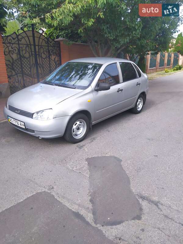 Седан ВАЗ / Lada 1118 Калина 2006 в Мукачево