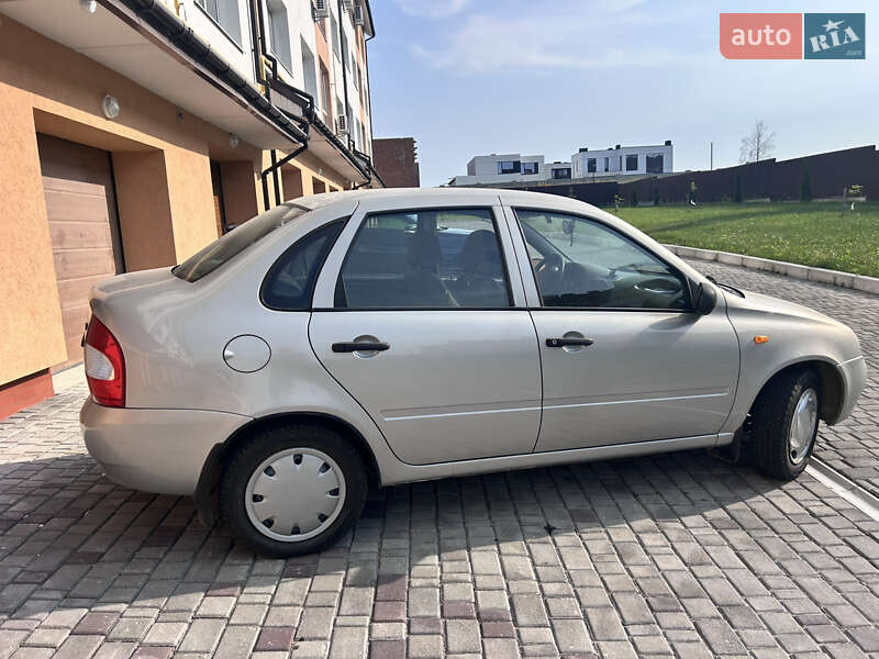 Седан ВАЗ / Lada 1118 Калина 2008 в Львове