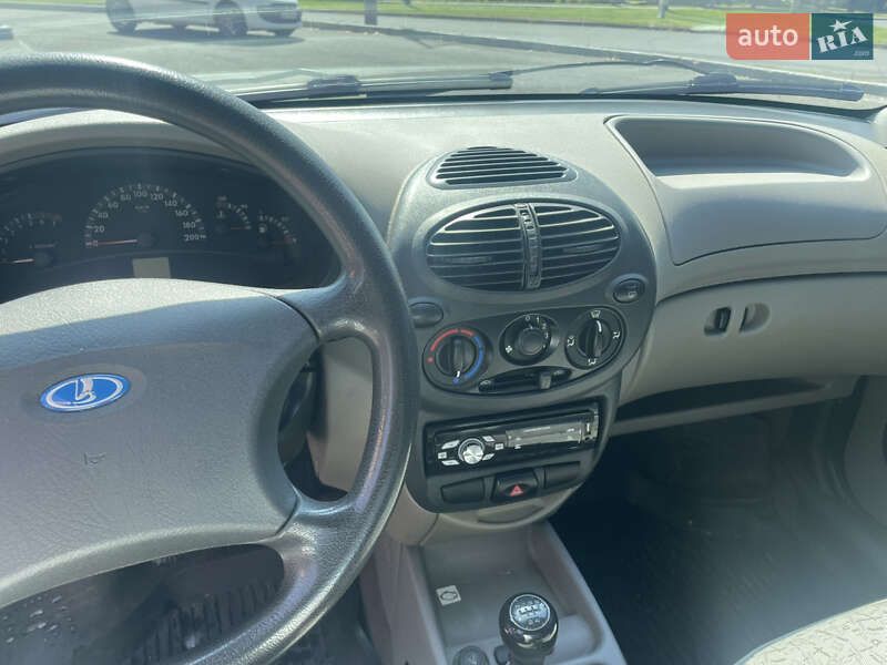 Седан ВАЗ / Lada 1118 Калина 2008 в Днепре