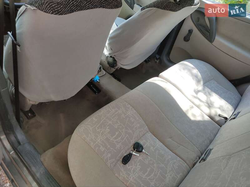 Седан ВАЗ / Lada 1118 Калина 2007 в Миколаєві фото 13 Седан ВАЗ / Lada 1118 Калина 2007 в Миколаєві