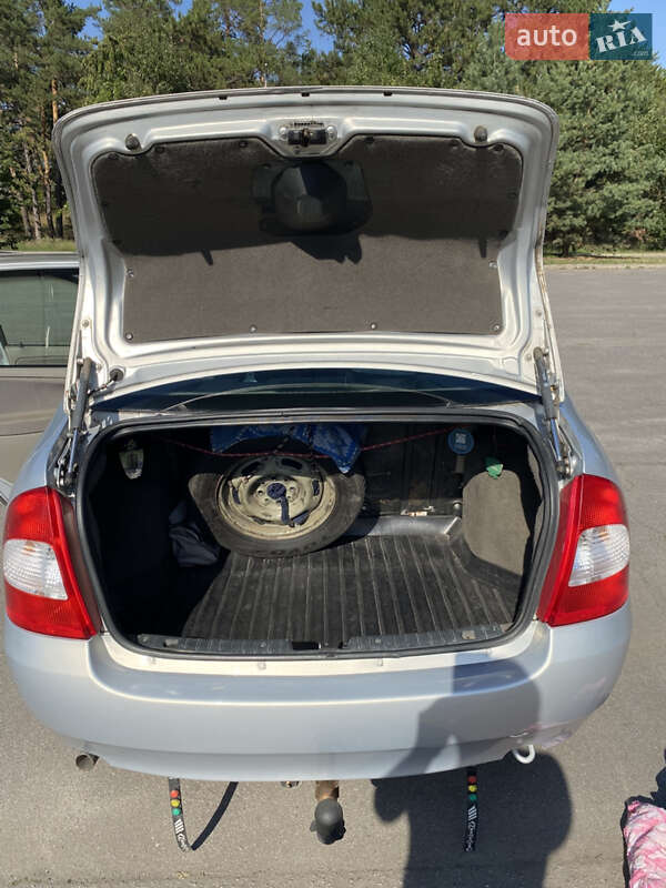 Седан ВАЗ / Lada 1118 Калина 2011 в Горишних Плавнях фото 18 Седан ВАЗ / Lada 1118 Калина 2011 в Горишних Плавнях