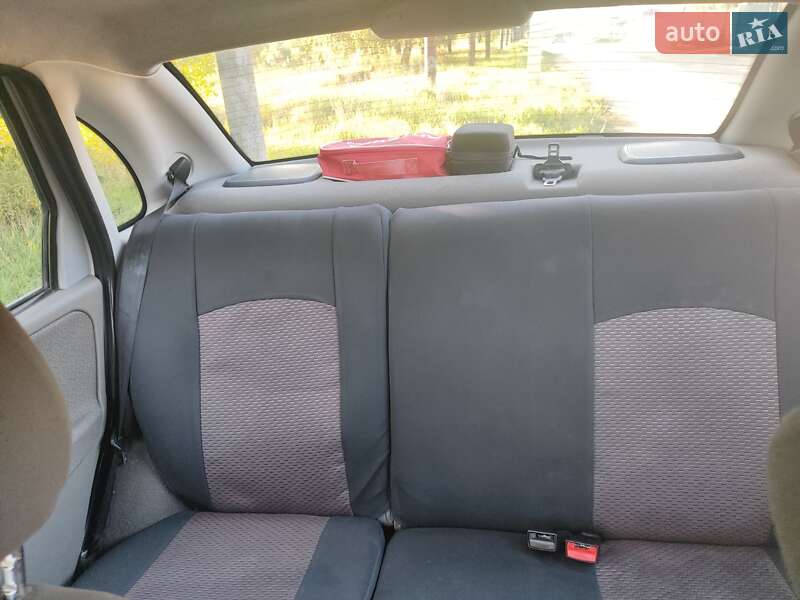 Седан ВАЗ / Lada 1118 Калина 2010 в Харькове