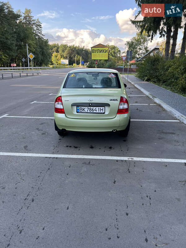 Седан ВАЗ / Lada 1118 Калина 2006 в Дубно