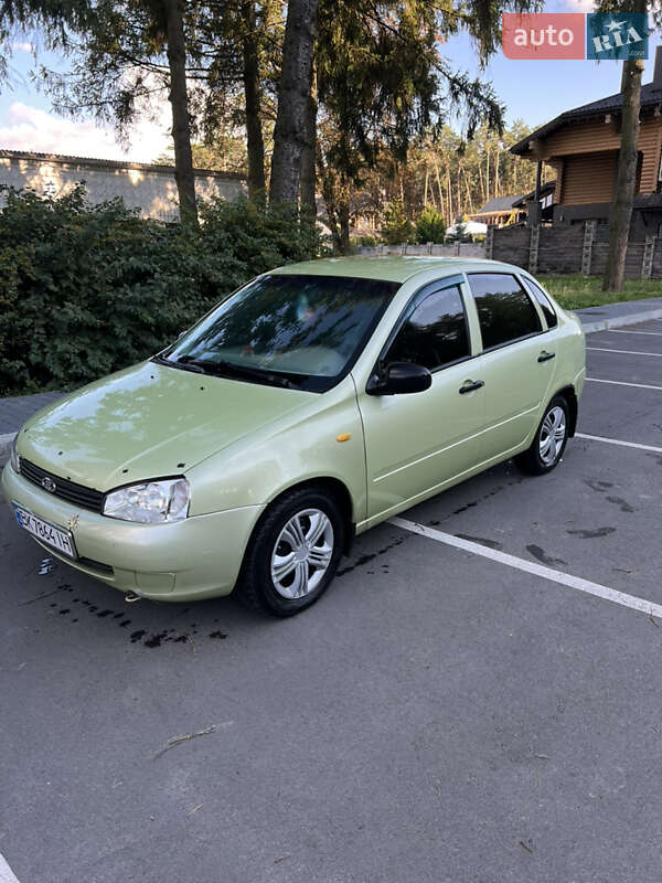 Седан ВАЗ / Lada 1118 Калина 2006 в Дубно