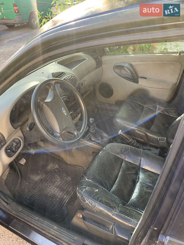 Седан ВАЗ / Lada 1118 Калина 2007 в Киеве фото 2 Седан ВАЗ / Lada 1118 Калина 2007 в Киеве