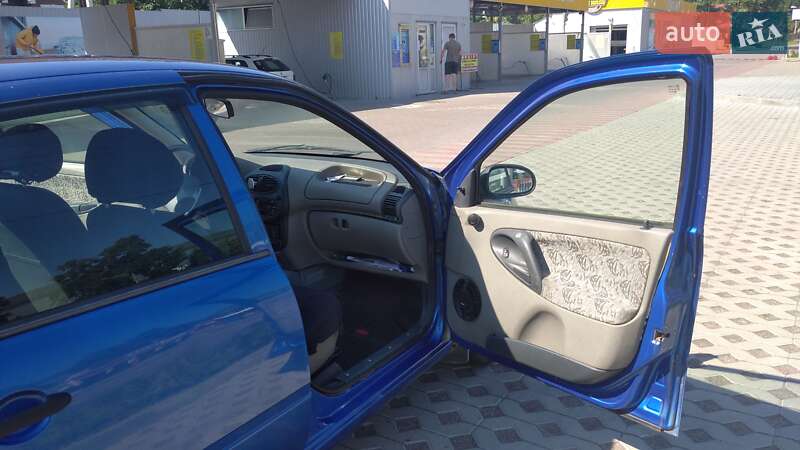 Седан ВАЗ / Lada 1118 Калина 2006 в Броварах