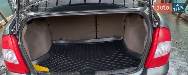 Седан ВАЗ / Lada 1118 Калина 2007 в Львове фото 7 Седан ВАЗ / Lada 1118 Калина 2007 в Львове