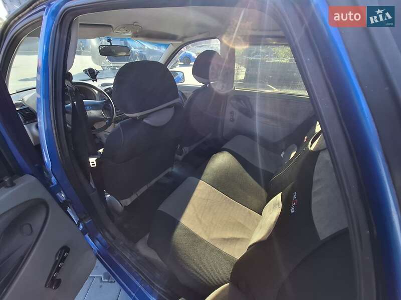 Седан ВАЗ / Lada 1118 Калина 2006 в Львове