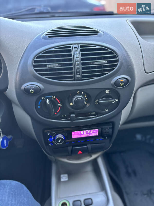 Седан ВАЗ / Lada 1118 Калина 2008 в Миколаєві