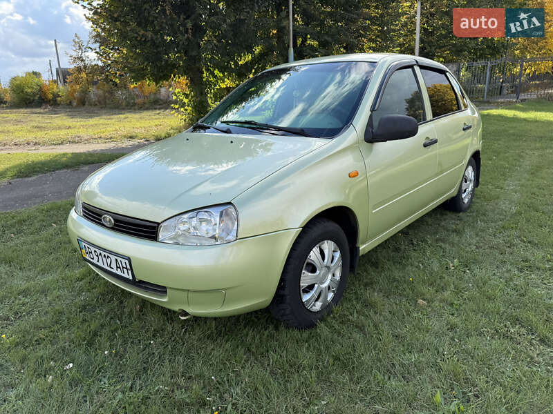 Седан ВАЗ / Lada 1118 Калина 2006 в Ладыжине